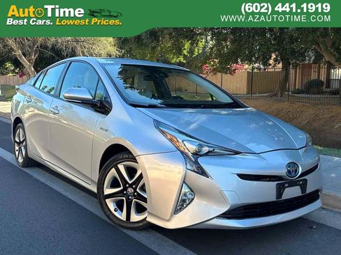 Used 2016 Toyota Prius Three Touring image 1