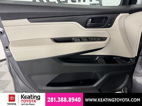 Used 2025 Honda Odyssey EX-L image 11