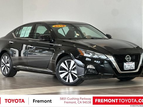 Used 2019 Nissan Altima 2.5 SV FWD image 1