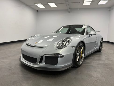 Used 2014 Porsche 911 GT3 RWD image 5