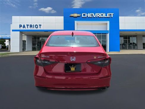 Used 2022 Honda Civic Sport image 9