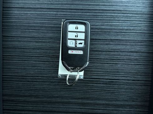 Used 2022 Honda Pilot Touring image 24