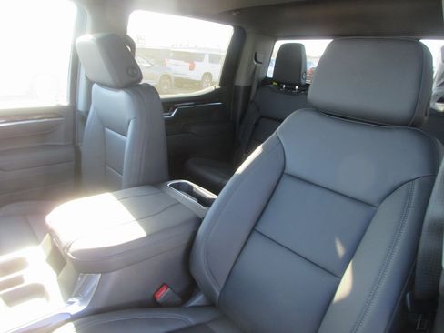 New 2026 GMC Sierra 1500 Elevation w/ Elevation Premium Package image 14