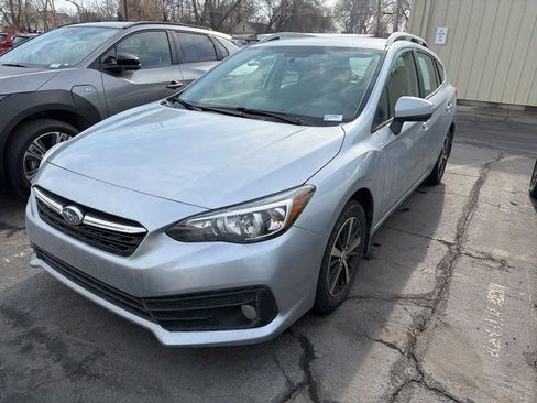 Used 2020 Subaru Impreza Premium image 3