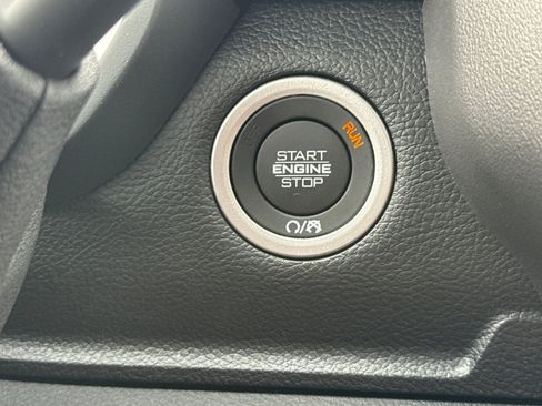 New 2026 RAM 2500 Laramie AWD/4WD image 21