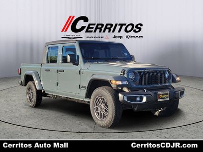 New 2026 Jeep Gladiator Sport