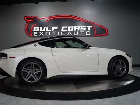 Used 2025 Nissan Z Sport w/ Floor Mat Package RWD image 8