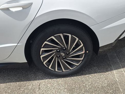 New 2026 Hyundai Sonata SEL FWD image 13