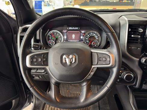 Used 2022 RAM 1500 Big Horn AWD/4WD image 5