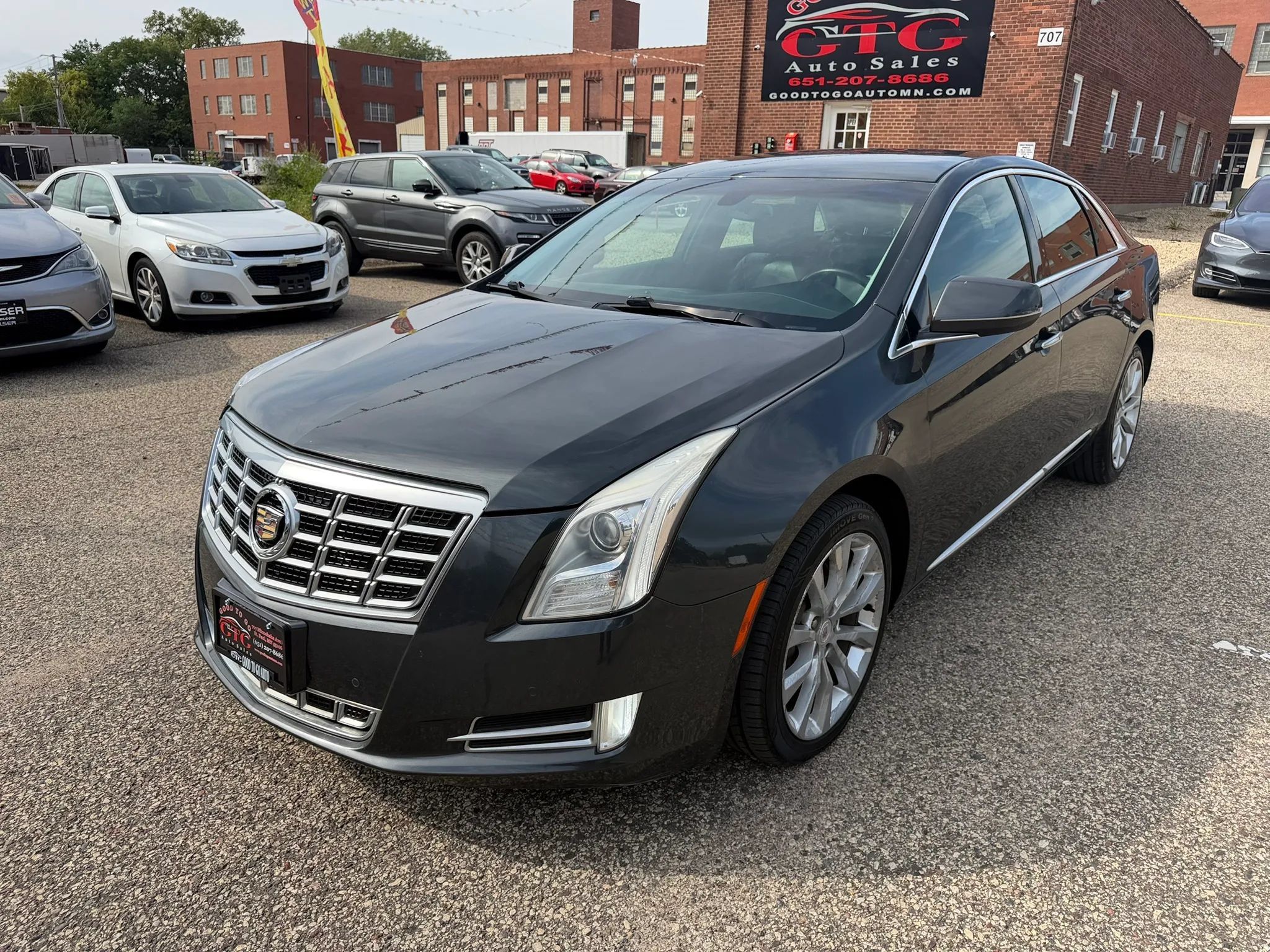 Used 2015 Cadillac XTS Luxury AWD/4WD image 2