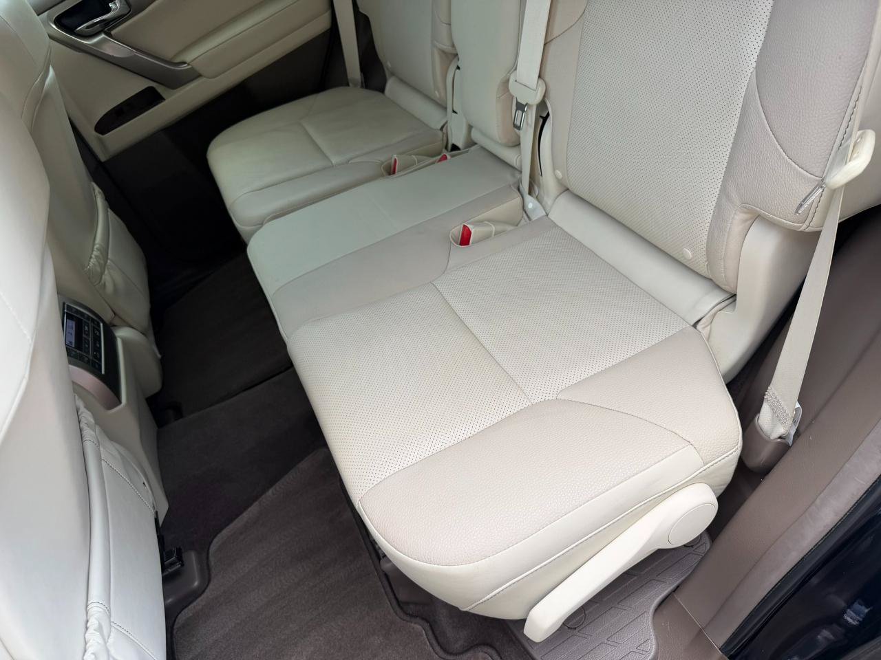 Used 2018 Lexus GX 460 Premium w/ Premium Package AWD/4WD image 42