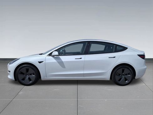 Used 2022 Tesla Model 3 Long Range AWD/4WD image 2