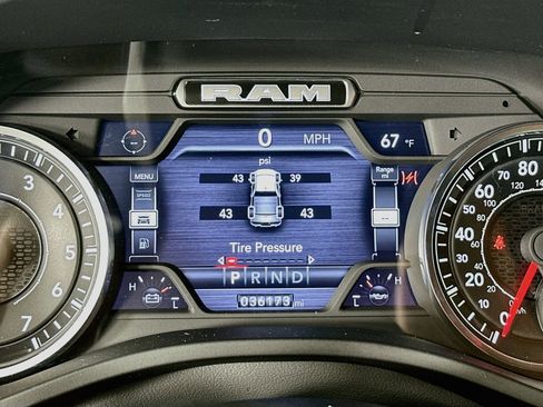 Used 2023 RAM 1500 Big Horn AWD/4WD image 18