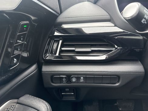 Used 2023 Acura MDX SH-AWD image 25