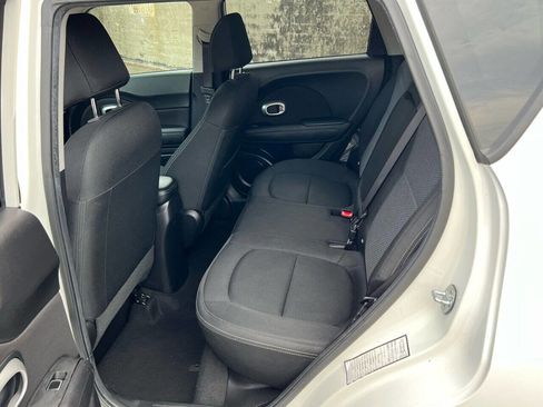 Used 2018 Kia Soul + image 35