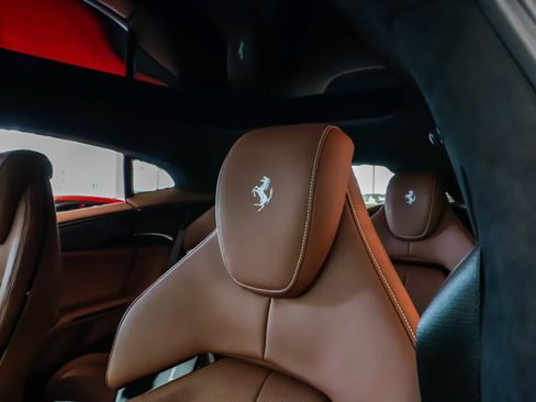 Used 2025 Ferrari Purosangue AWD/4WD image 12