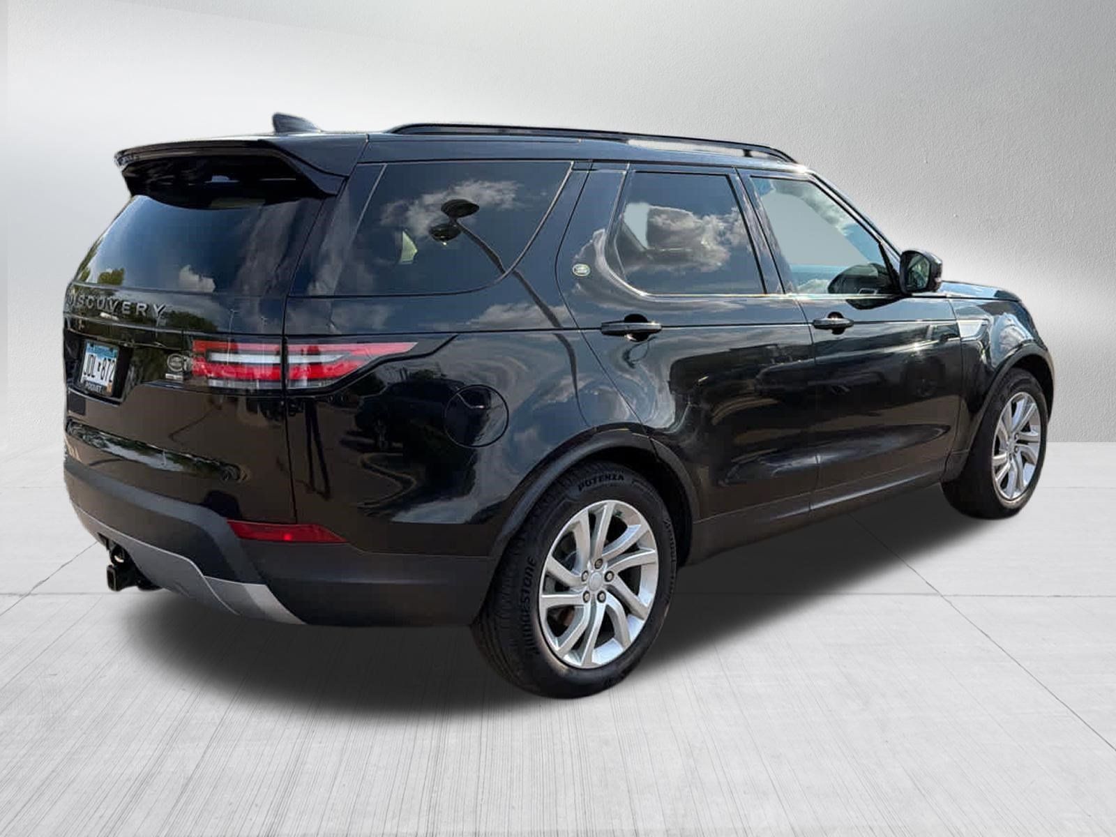 Used 2018 Land Rover Discovery HSE AWD/4WD image 5