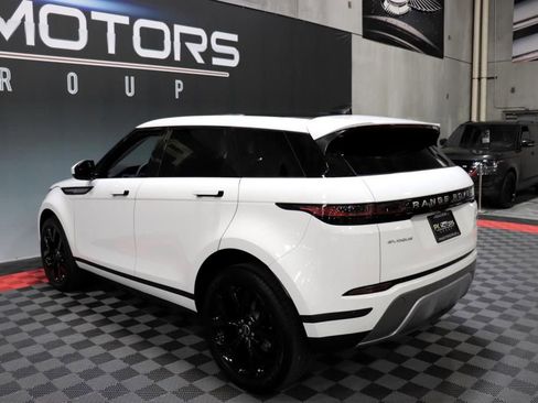 Used 2023 Land Rover Range Rover Evoque SE image 4