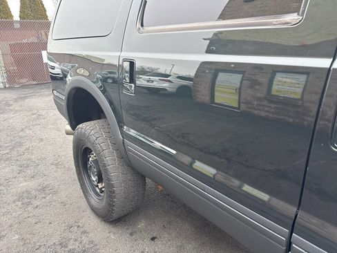 Used 2003 Ford Excursion Limited AWD/4WD image 16