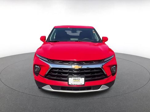 Used 2025 Chevrolet Blazer LT FWD image 4