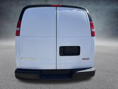 Used 2015 GMC Savana 3500 RWD image 9