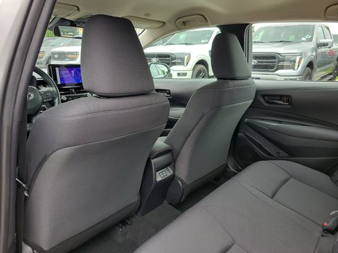 Used 2025 Toyota Corolla LE FWD image 13