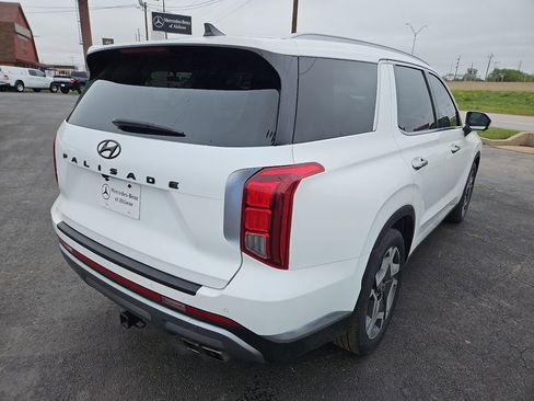 Used 2023 Hyundai Palisade Limited w/ Cargo Package FWD image 7