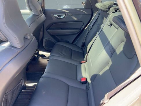 Certified 2023 Volvo XC60 B5 Plus image 15