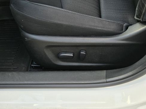 Used 2024 Nissan Altima 2.5 SV FWD image 27