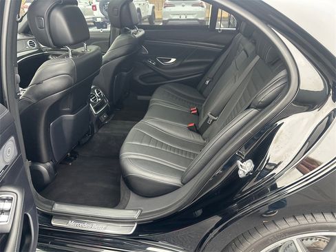 Used 2020 Mercedes-Benz S 560 Sedan image 23
