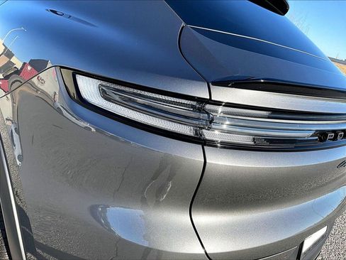 New 2025 Porsche Cayenne GTS image 20