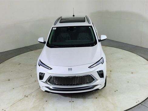 Used 2026 Buick Encore GX Avenir w/ Avenir Technology Package image 14