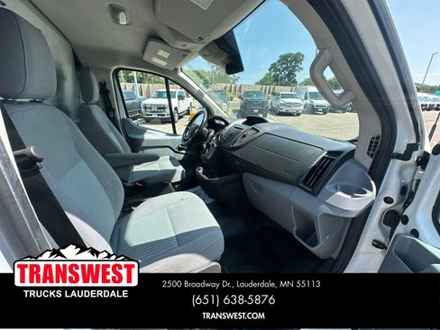 Used 2017 Ford Transit 250 130 Low Roof RWD image 11