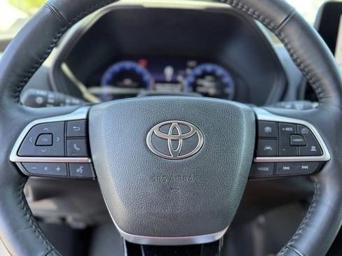 Used 2024 Toyota Grand Highlander Platinum image 34