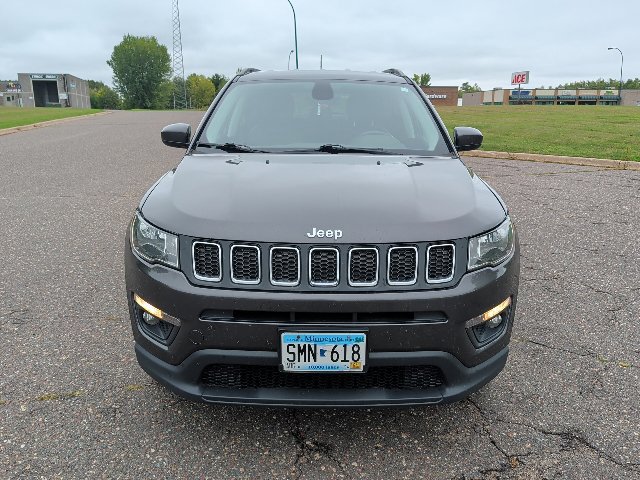 Used 2018 Jeep Compass Latitude w/ Cold Weather Group AWD/4WD image 16