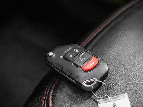 Used 2021 Jeep Wrangler Unlimited Rubicon w/ Xtreme Recon 35" Tire Package image 26