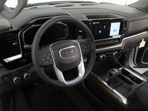 New 2026 GMC Sierra 1500 Elevation image 8