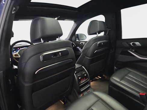 Used 2024 BMW X7 M60i w/ Executive Package AWD/4WD image 16