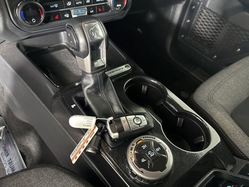 Used 2025 Ford Bronco Big Bend image 17