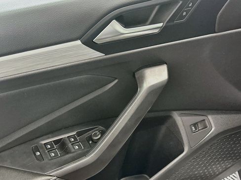 Used 2025 Volkswagen Jetta S FWD image 15