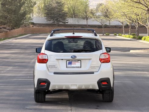 Used 2016 Subaru Crosstrek 2.0i Premium w/ Moonroof Package AWD/4WD image 5