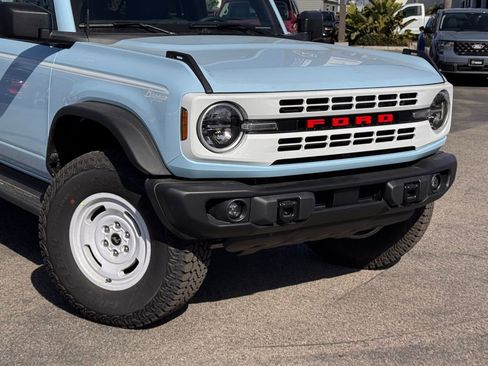 New 2025 Ford Bronco Heritage Edition image 3