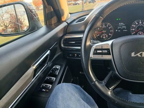 Used 2022 Kia Telluride EX w/ EX Premium Package image 30