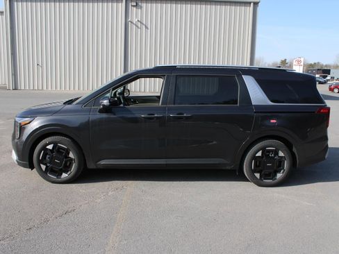 New 2026 Kia Carnival EX image 5