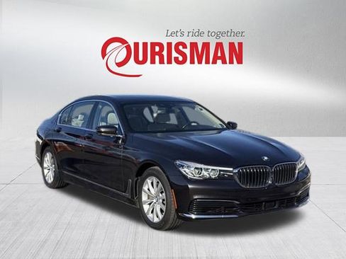 Used 2019 BMW 740i xDrive w/ Executive Package image 1