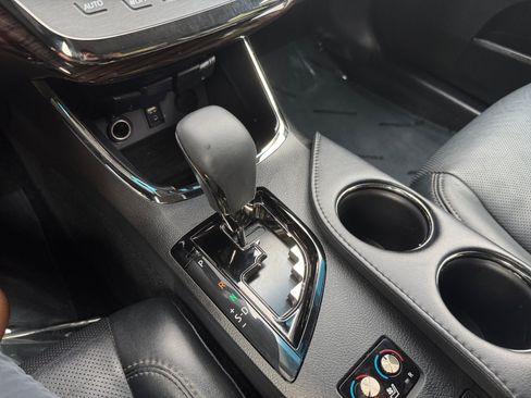 Used 2013 Toyota Avalon Limited FWD image 24
