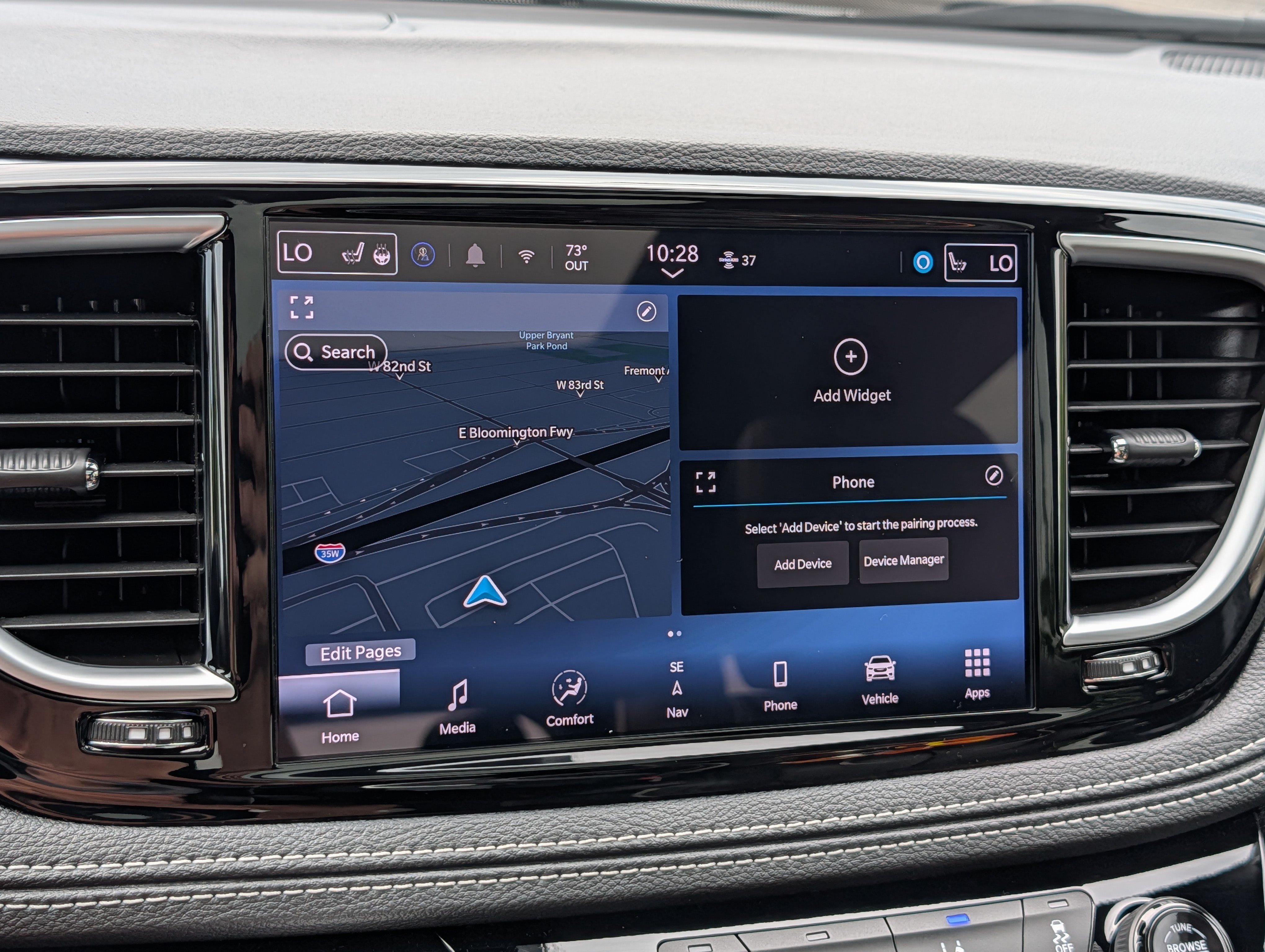 Used 2025 Chrysler Pacifica Limited FWD image 22