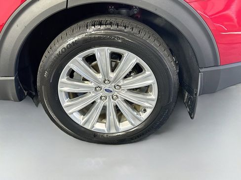 Used 2023 Ford Explorer Limited w/ Limited Technology Package AWD/4WD image 32