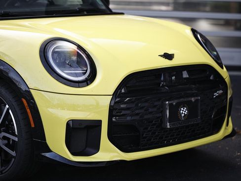 New 2026 MINI Cooper S image 2