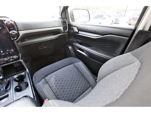 Used 2024 Ford Ranger XLT w/ Technology Package RWD image 12